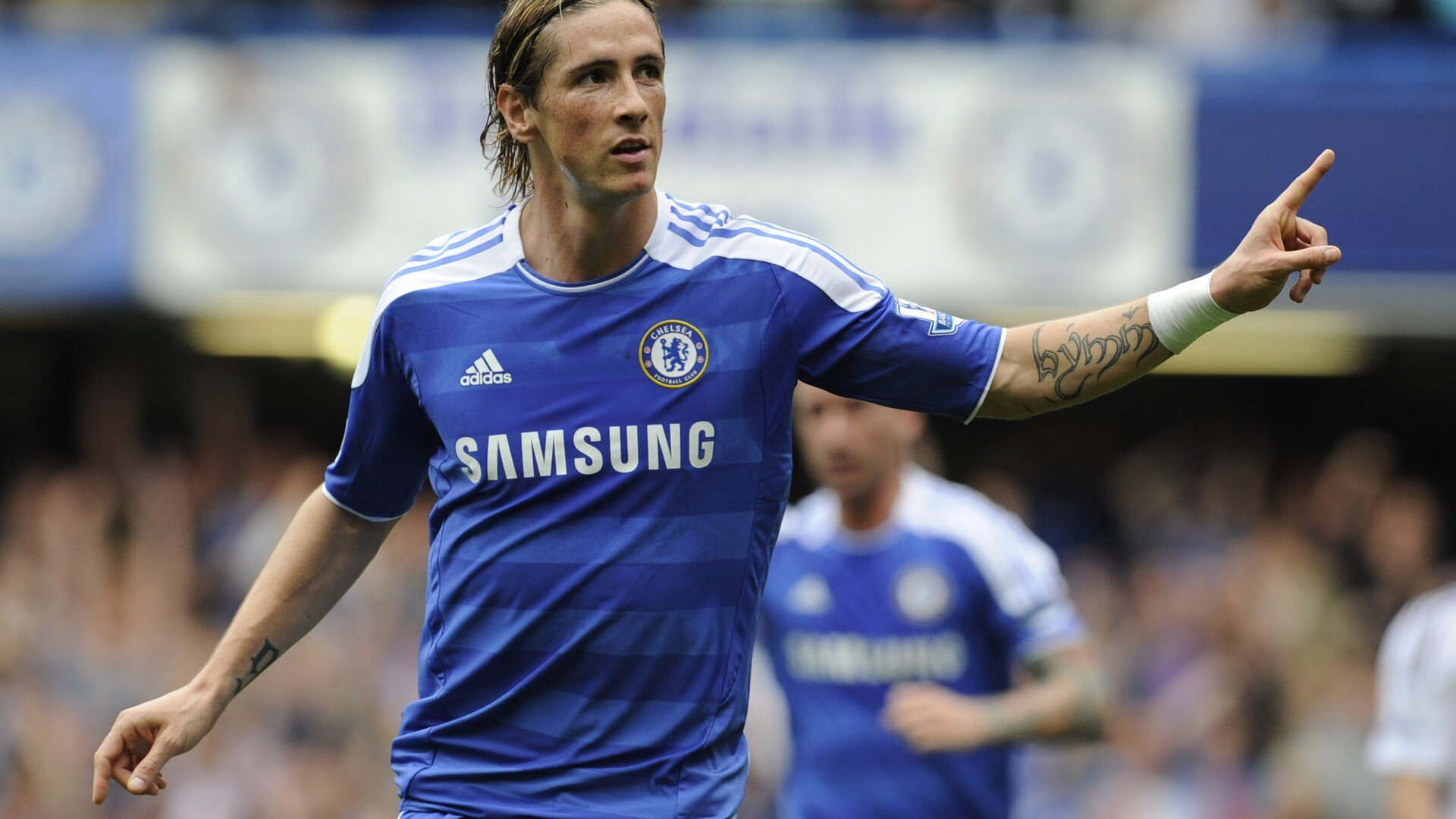 赛道与赛场，F1新赛季揭幕战之夜，小贾伦数据全面爆炸的双重奏