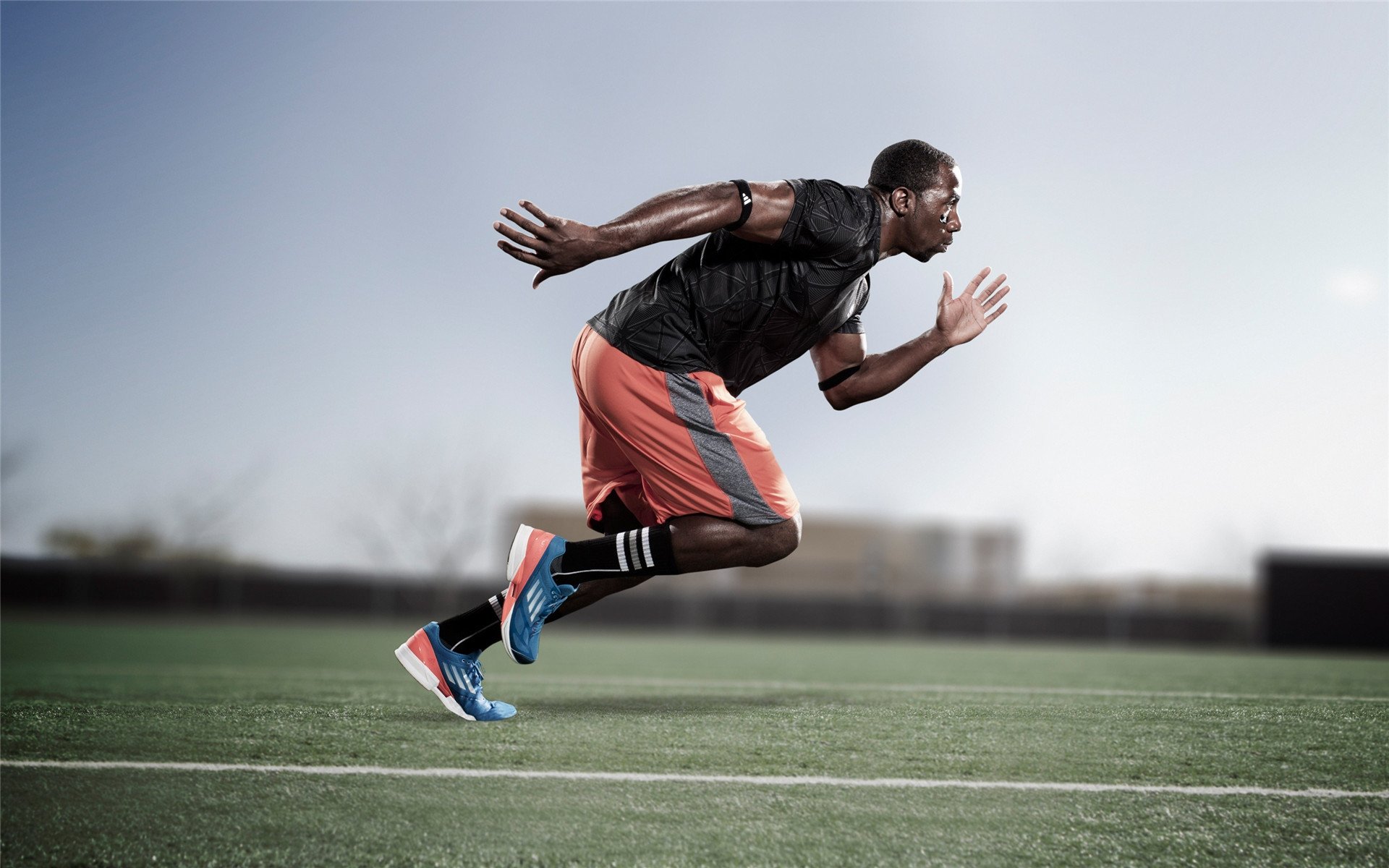 欧冠半决赛之夜，拉文冠军级表现点燃全场