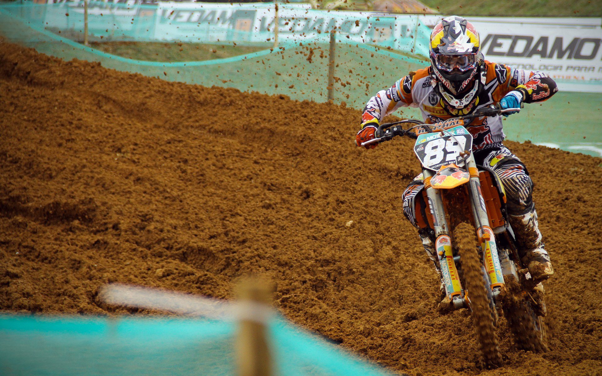 当美国横扫曼联，哈兰德统治全场的商业与足球双重震撼